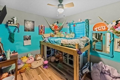Charming Brick Home Ready for Its Next Owners! This brick home - photo 21