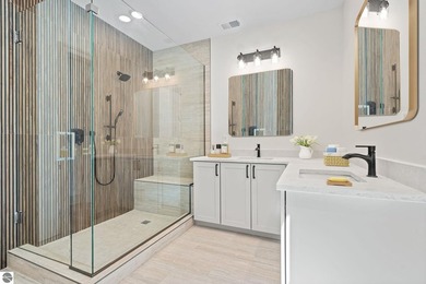 Under $800K in Charlevoix - brand-new luxury offering. Hard to - photo 2