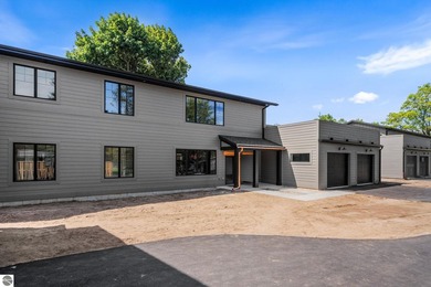 Under $800K in Charlevoix - brand-new luxury offering. Hard to - photo 6