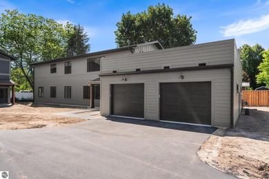 Under $800K in Charlevoix - brand-new luxury offering. Hard to - photo 7