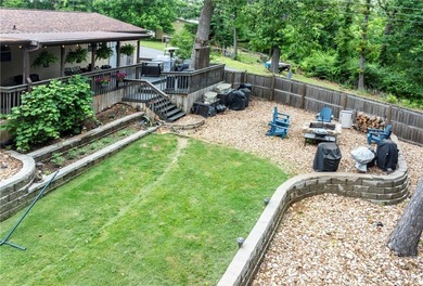 Welcome to the lake area community of Beaver Shores. Charming - photo 3