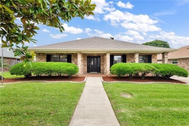 Lake Pontchartrain Home For Sale in Kenner Louisiana