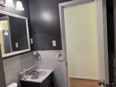 New photos! Welcome to this charming 3-bedroom, 1.5-bath ranch - photo 13