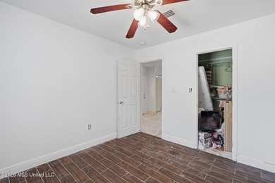 Bring your vision and transform this 3BR/2BA farmhouse-style - photo 16