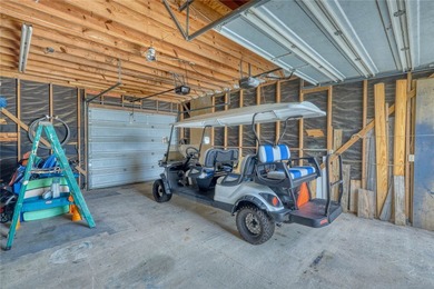 Beautiful coastal cottage, completely remodeled, new 40yrroof,AC - photo 38