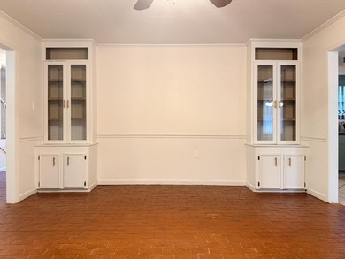Welcome home to this charming 3-bedroom, 2.5 bath home in the - photo 9