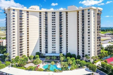Beautiful 3 bedroom 3 full bath unit with Amazing Panoramic - photo 2