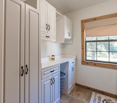 Peaceful country living on 5 beautiful acres in a private - photo 11