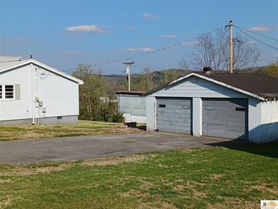 Wonderful opportunity to build sweat equity, rental home or fix - photo 2