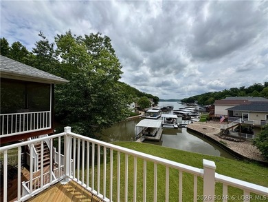 Lakefront living in a peaceful cove at the 26mm! Breathtaking - photo 32