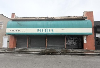 PRIME COMMERCIAL PROPERTY IN HIGH-GROWTH REDEVELOPMENT CORRIDOR - photo 1