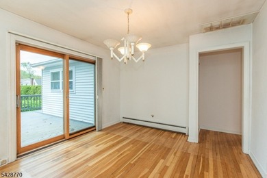 Exceptional Packanack Lake ranch offering the perfect blend of - photo 15