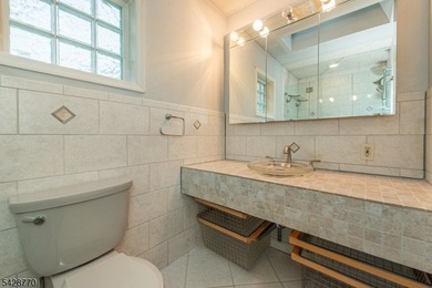 Exceptional Packanack Lake ranch offering the perfect blend of - photo 34