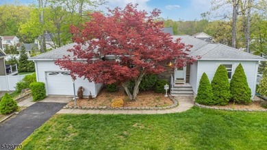 Exceptional Packanack Lake ranch offering the perfect blend of - photo 46
