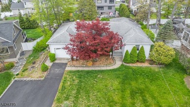 Exceptional Packanack Lake ranch offering the perfect blend of - photo 47