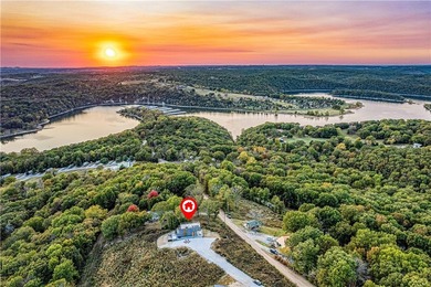 Unique Turn Key short term rental investment on Table Rock Lake - photo 2