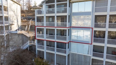 Outstanding lakeview condo in a beautifully maintained - photo 20