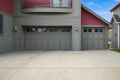 Beautifully crafted one-of-a-kind custom home in highly - photo 24
