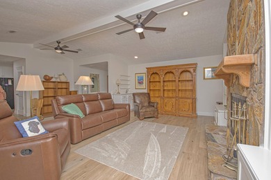 Welcome home to this beautifully updated ranch-style residence - photo 34