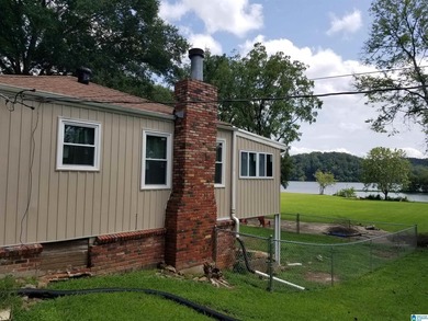 Great fixer upper with beautiful lot! This is a fantastic - photo 6