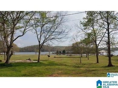 Great fixer upper with beautiful lot! This is a fantastic - photo 8