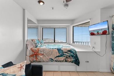 Imagine waking up and seeing the ocean before you even get out - photo 12