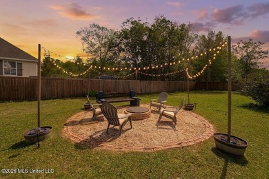 Welcome to this beautifully renovated 2-bedroom, 1.5-bath home - photo 17
