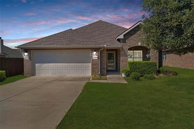 Lake Lewisville Home For Sale in Little Elm Texas