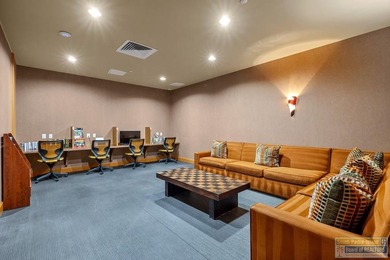 Fully Renovated 27th-Floor Beachfront Luxury Residence. This - photo 36