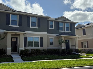 Lake Tohopekaliga Townhome/Townhouse For Sale in Kissimmee Florida