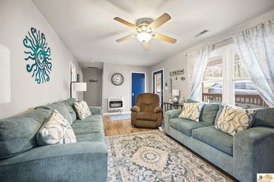 Lake House Retreat - Fully Furnished & Move-In Ready! Enjoy the - photo 6