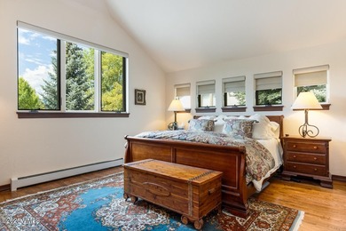 Mountain views, great outdoor living, and plenty of room for - photo 18