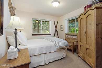 Mountain views, great outdoor living, and plenty of room for - photo 27