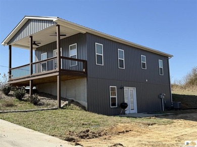 Lake Home For Sale in Burkesville, Kentucky
