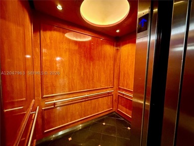 Welcome home to this spacious, and amazing 1/1.5 with water - photo 9