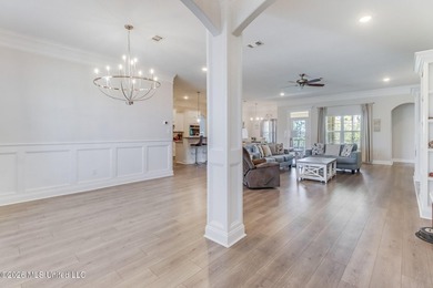 Welcome to your private retreat in the sought-after Palmetto - photo 4