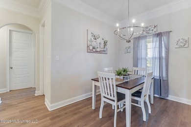 Welcome to your private retreat in the sought-after Palmetto - photo 9