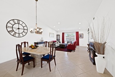 Welcome to this well-maintained 2-bedroom, 2-bathroom villa in - photo 2