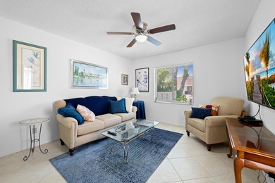 Welcome to this well-maintained 2-bedroom, 2-bathroom villa in - photo 6