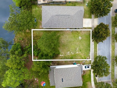 Welcome to Lagrange Landing, a charming enclave nestled in the - photo 8