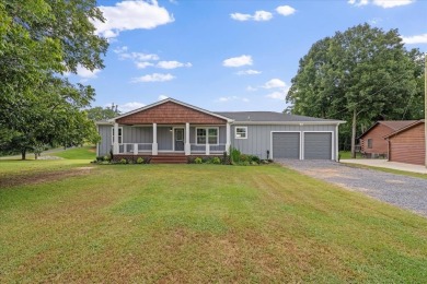 Weiss Lake Home For Sale in Centre Alabama