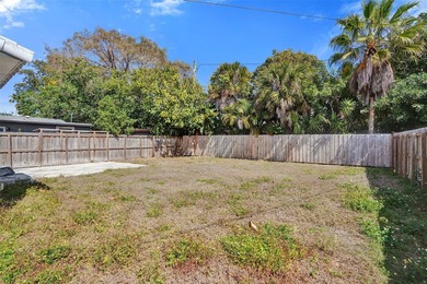 Bright, newly renovated 2-bed, 1-bath home plus versatile den in - photo 30