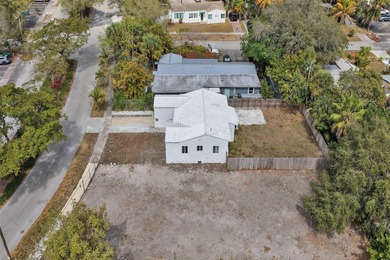 Bright, newly renovated 2-bed, 1-bath home plus versatile den in - photo 45