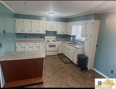 PRICE REDUCED MOTIVATED SELLER! Located in one of Clinton - photo 7