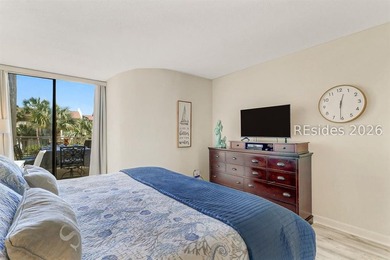 Beachfront townhome in Shorewood Villas offering 3 bedrooms and - photo 21