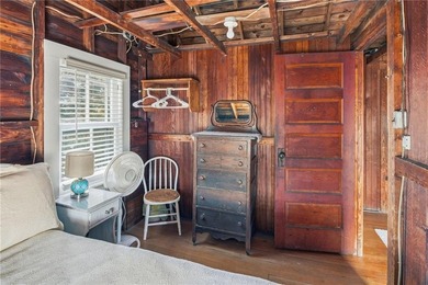 Welcome to 27 Benson Avenue - a charming beach cottage just - photo 24