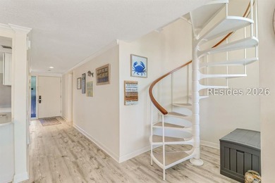 Beachfront townhome in Shorewood Villas offering 3 bedrooms and - photo 26