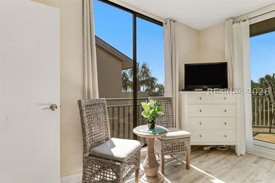 Beachfront townhome in Shorewood Villas offering 3 bedrooms and - photo 30