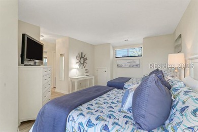 Beachfront townhome in Shorewood Villas offering 3 bedrooms and - photo 35