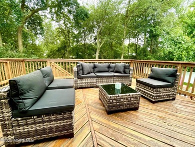 This gorgeous contemporary split level is located on a quiet - photo 35